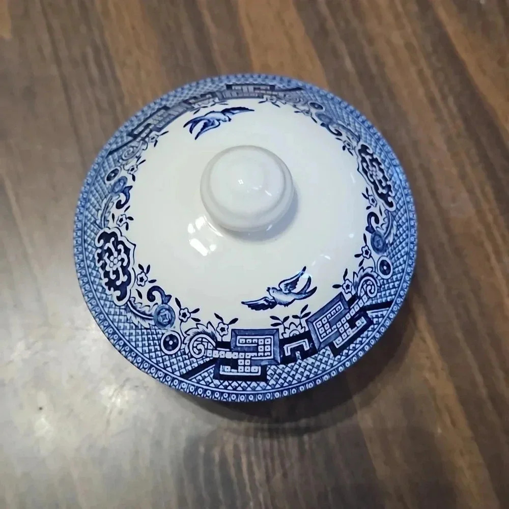 VINTAGE CHURCHILL SUGAR BOWL - Picture 2 of 6